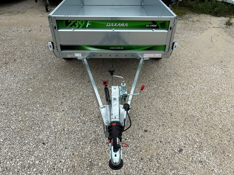 remorque erde daxara 239×4 avec freins, poids total autorisé en charge 1500/1000 kg remorque erde daxara 239×4 avec freins, poids total autorisé en charge 1500/1000 kg
